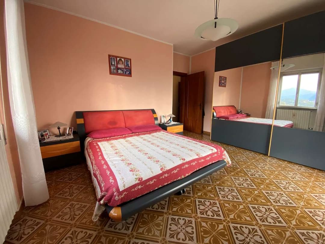 Casa indipendente con due appartamenmti gallery 15