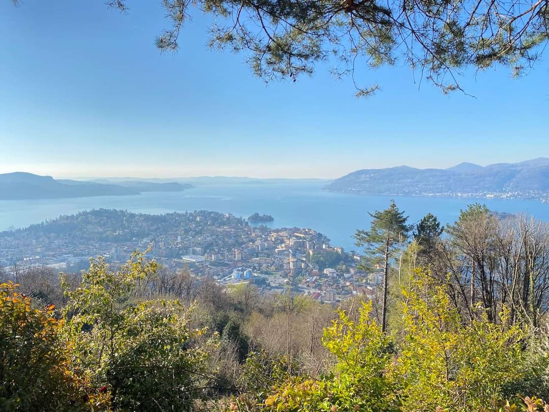 Villa con vista mozzafiato lago maggiore e isole gallery 8