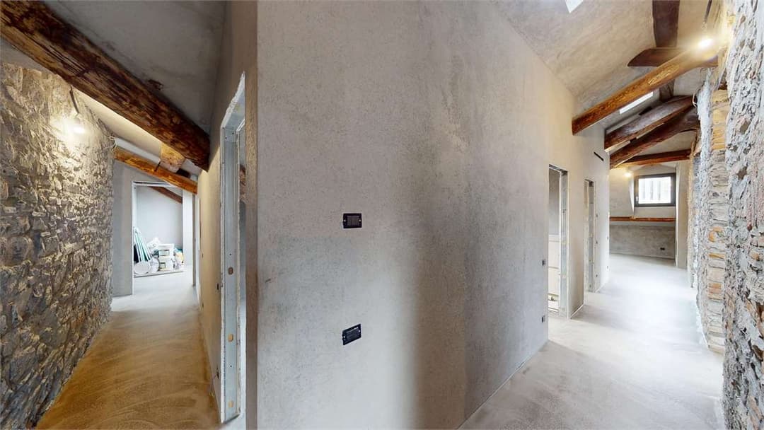 Attico in palazzo storico a COMO gallery 4