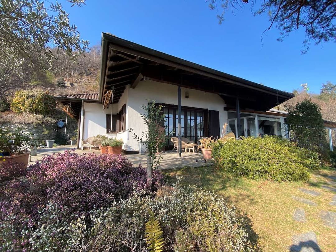 Villa con vista mozzafiato lago maggiore e isole gallery 37