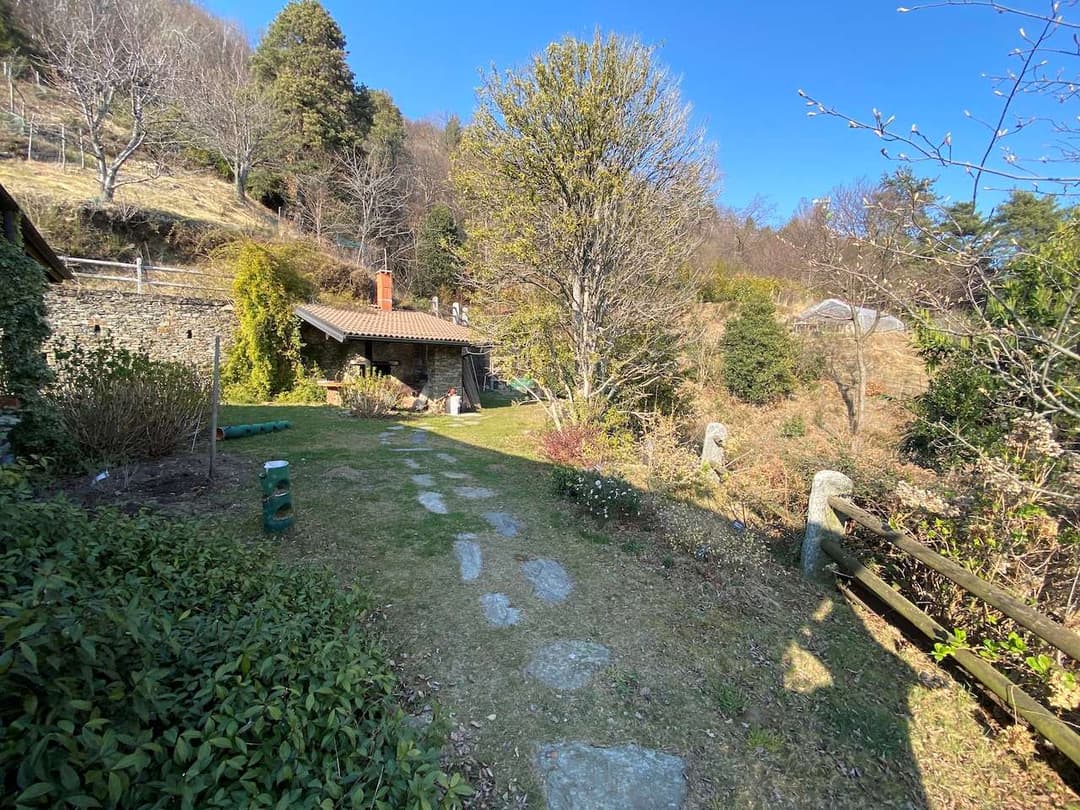 Villa con vista mozzafiato lago maggiore e isole gallery 34