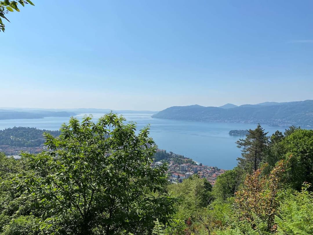Villa con vista mozzafiato lago maggiore e isole gallery 21