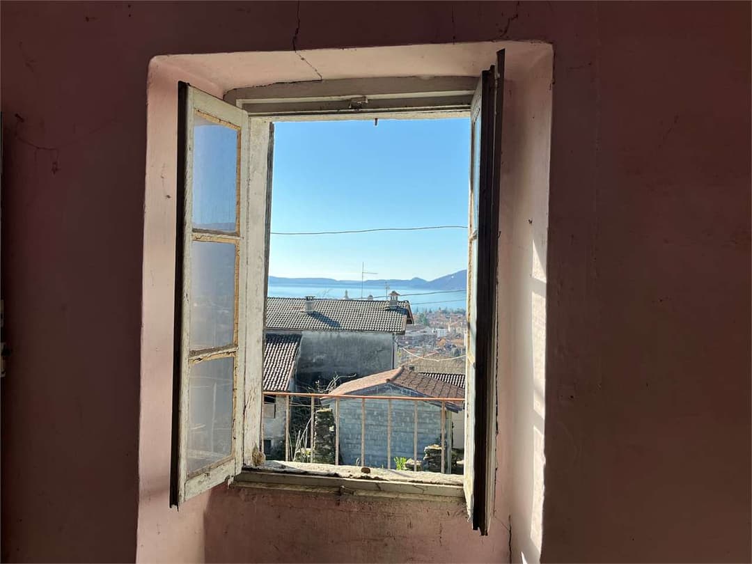 Vendita proprietà terra cielo a VERBANIA gallery 9