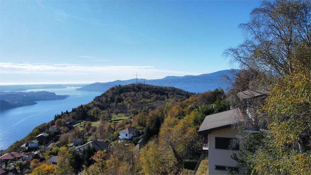 Villa panoramica con vista totale sul lago maggiore gallery 14