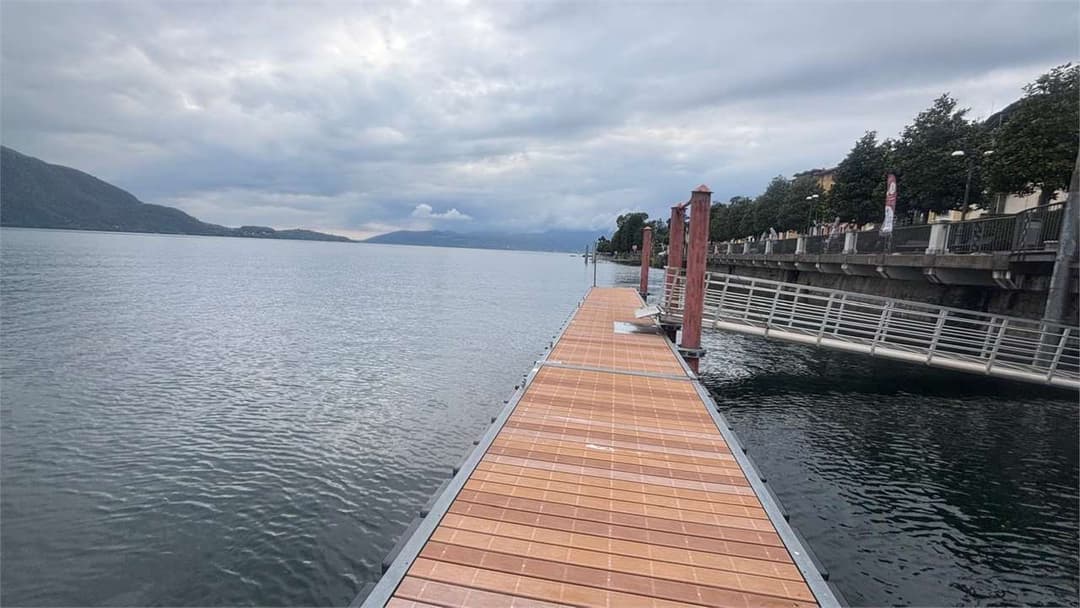 Attico panoramico con terrazzo e vista lago maggiore gallery 40