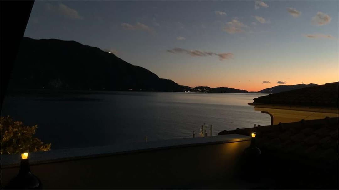 Attico panoramico con terrazzo e vista lago maggiore gallery 30