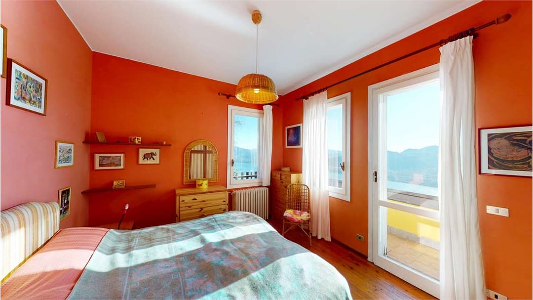 Villa panoramica con vista totale sul lago maggiore gallery 21