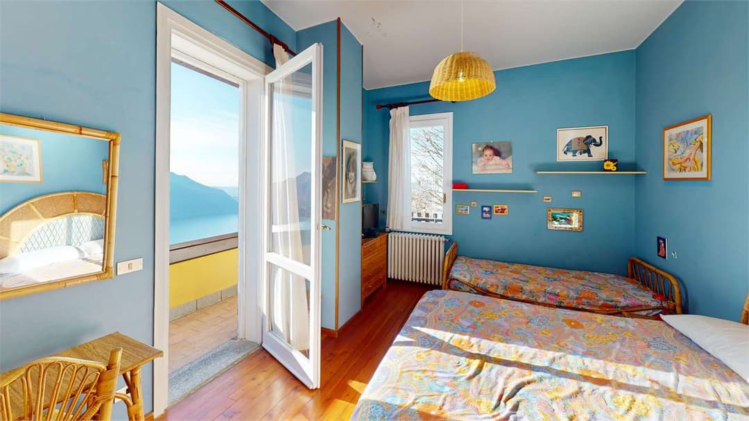 Villa panoramica con vista totale sul lago maggiore gallery 12