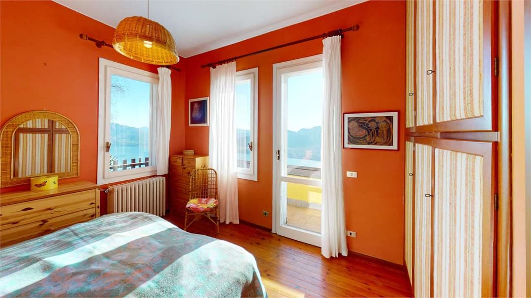 Villa panoramica con vista totale sul lago maggiore gallery 11