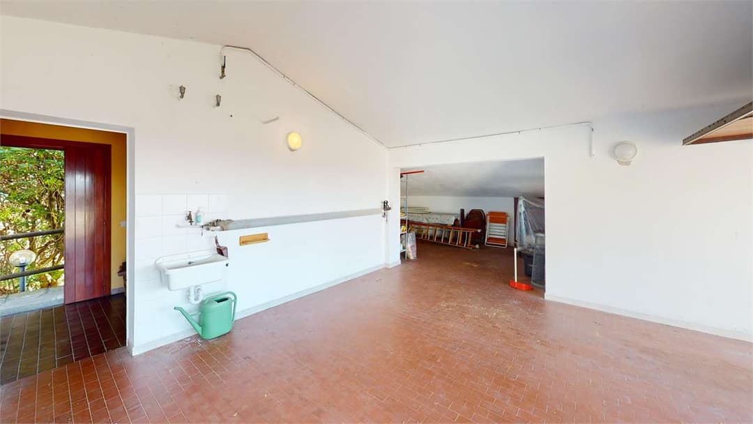 Villa panoramica con vista totale sul lago maggiore gallery 38