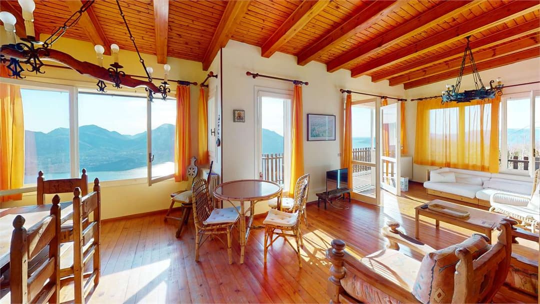 Villa panoramica con vista totale sul lago maggiore gallery 5