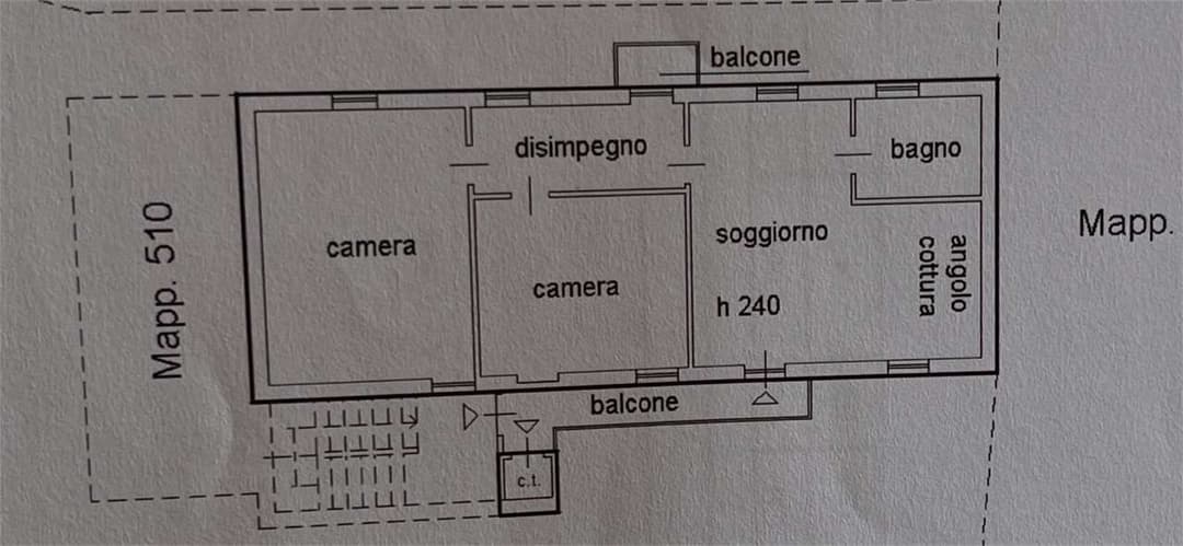 Trilocale ristrutturato a intra gallery 26