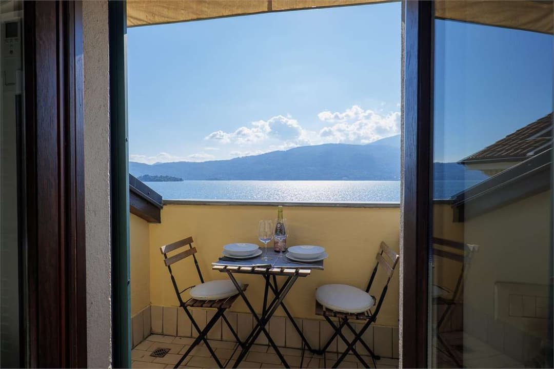 VERBANIA suna – fronte lago | una vera rarita’, un'autentica emozione sul lago maggiore gallery 13
