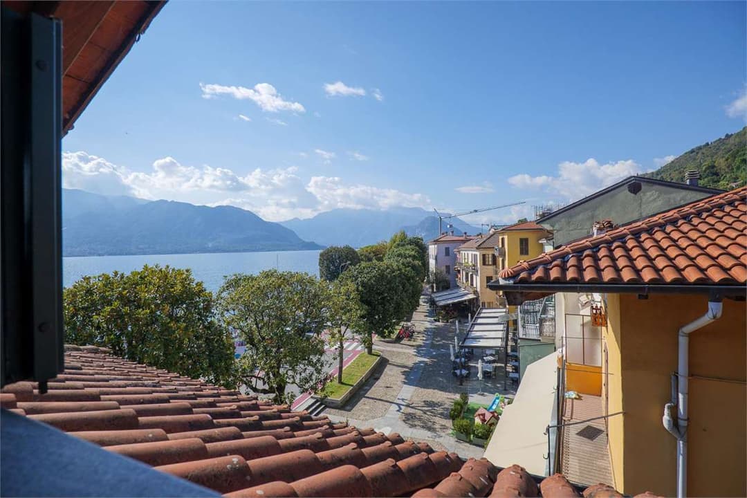 VERBANIA suna – fronte lago | una vera rarita’, un'autentica emozione sul lago maggiore gallery 4